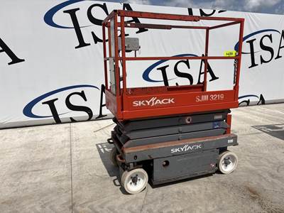 Skyjack SJIII 3219 Scissor Lift