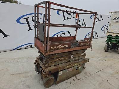 Skyjack SJIII 3219 Scissor Lift