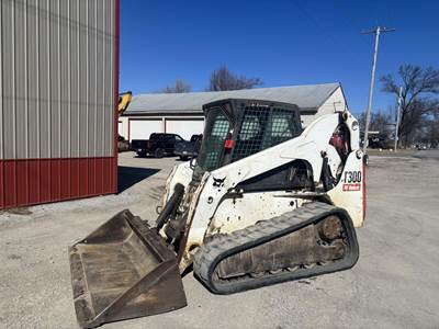 Bobcat T300 Track Skid Steer