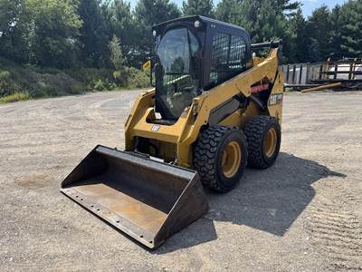 Caterpillar 242D Track Skid Steer