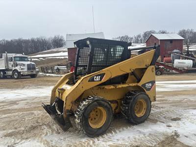 Caterpillar 252B2 Track Skid Steer