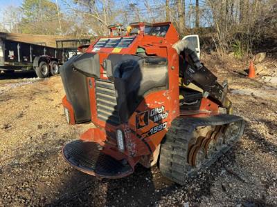 Ditch Witch Sk1550 Mini Skid Steer