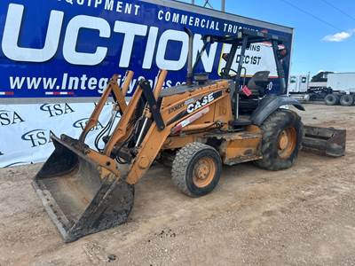 Case 570MXT Skip Loader