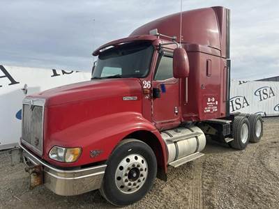 International 9200 Sleeper Semi Truck