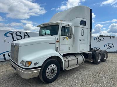 International 9200 Sleeper Semi Truck
