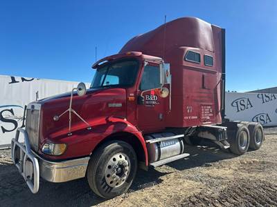 International 9200 Sleeper Semi Truck