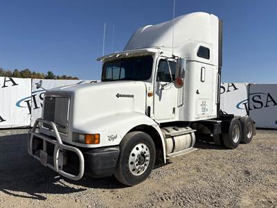 International 9200 Sleeper Semi Truck