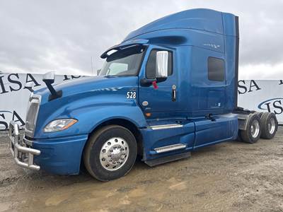 International LT Sleeper Semi Truck