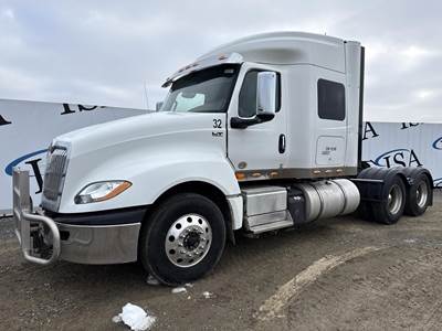 International LT Sleeper Semi Truck