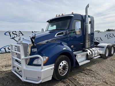 Kenworth T680 Sleeper Semi Truck