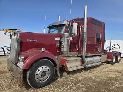 Kenworth W900 Sleeper Semi Truck