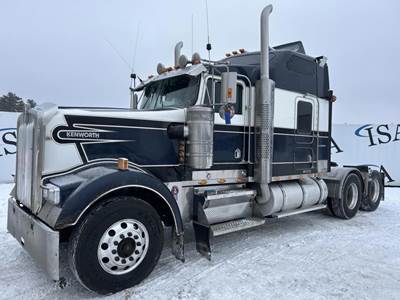 Kenworth W900 Sleeper Semi Truck