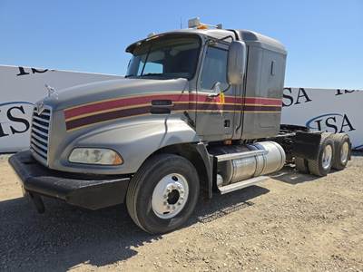 Mack Vision CXN613 Sleeper Semi Truck