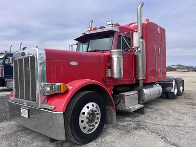 Peterbilt 379 Sleeper Semi Truck