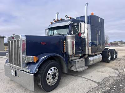 Peterbilt 379 Sleeper Semi Truck