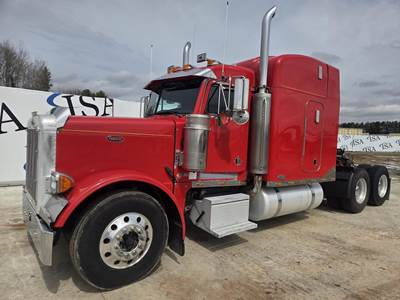 Peterbilt 379 Sleeper Semi Truck