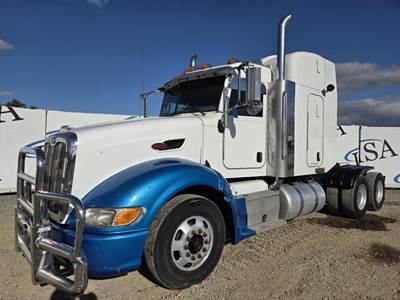 Peterbilt 386 Sleeper Semi Truck