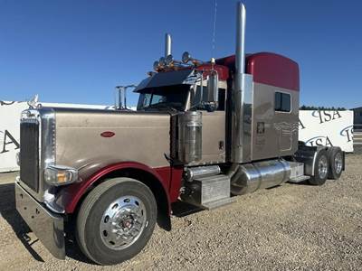 Peterbilt 389 Sleeper Semi Truck