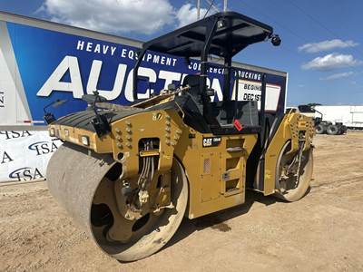 Caterpillar CB64B Smooth Drum Roller Compactor