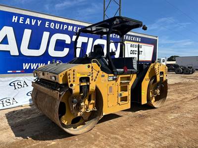 Caterpillar CB66B Smooth Drum Roller Compactor
