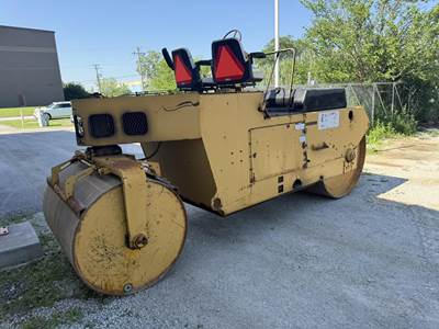 Galion S5-8AWD Smooth Drum Roller Compactor