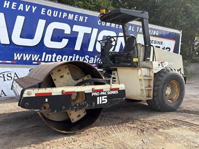 Ingersoll-Rand SD115D Smooth Drum Roller Compactor