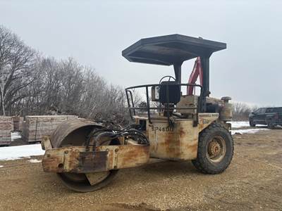 Ingersoll-Rand SP48DD Smooth Drum Roller Compactor