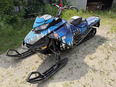 Ski-Doo SUMMIT X 850 ETEC Snowmobile