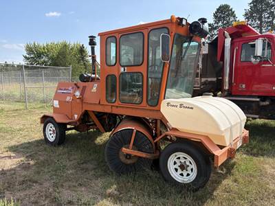 Broce CR350 Sweeper