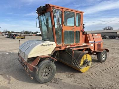 Broce RJ350 Sweeper
