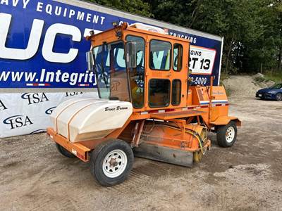 Broce RJ350 Sweeper