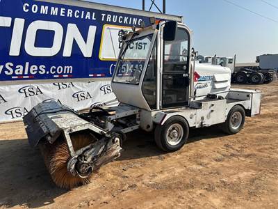 Roadtec FB100 Sweeper