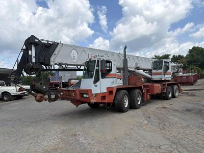 Link-Belt HTC-8605 Telescopic Boom Truck Crane