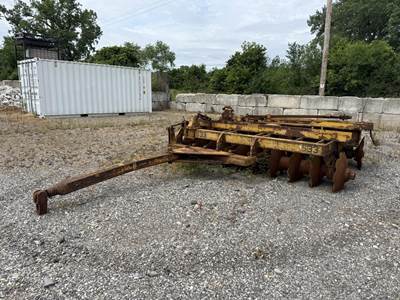 Location: New Berlin, Wiapprox 24" Disc, (20) Discs, Pin Stlye Hitch Inspection