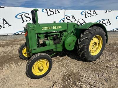 John Deere AR Tractor