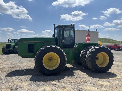 John Deere 8970 Tractor