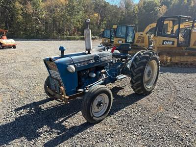 Ford 2000 Tractor