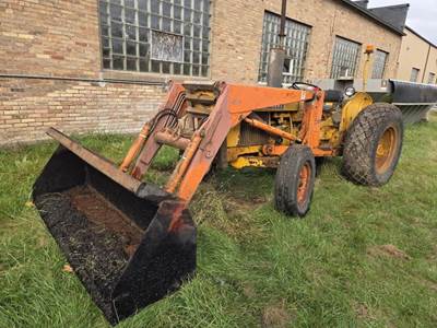 John Deere 300 Tractor