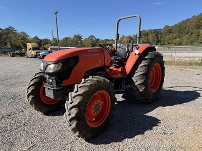 Kubota M99060D Tractor