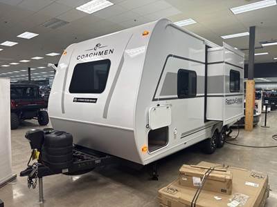 Coachmen 22' FREEDOM EXPRESS Travel Trailer