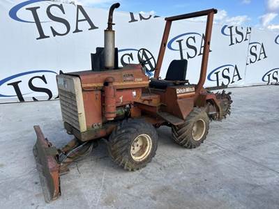 Ditch Witch 2300 Trencher