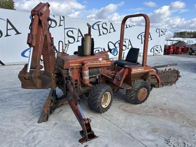 Ditch Witch 2310 Trencher