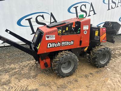Ditch Witch 410SX Trencher