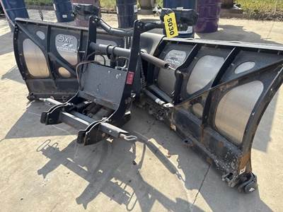 Boss POWER V DXT SMART SHIELD Truck Plow