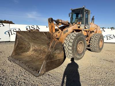 Case 921B Large Wheel Loader