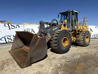 John Deere 824J Wheel Loader