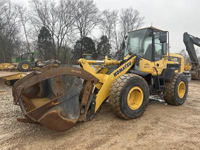 Komatsu WA270-7 Wheel Loader