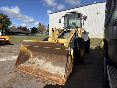 Komatsu WA320 Large Wheel Loader