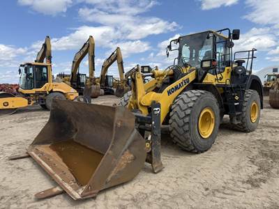 Komatsu WA380 Wheel Loader