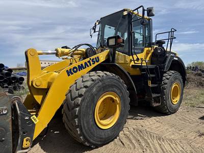 Komatsu WA380 Wheel Loader